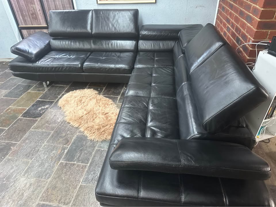 Premium Nick Scali Black Leather Corner Sofa | Adjustable Headrests