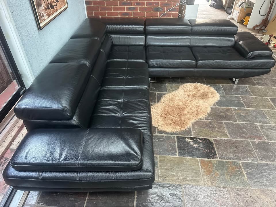 Premium Nick Scali Black Leather Corner Sofa | Adjustable Headrests photo 3