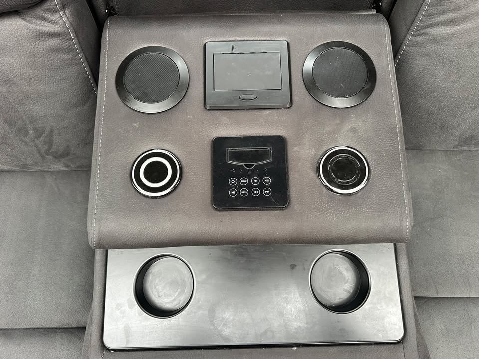 3+1+1 Electric Recliner Lounge Suite with Bluetooth Speakers photo 6