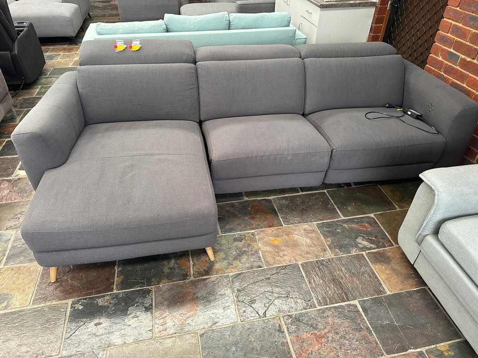 Nick Scali Electric Recliner Sofa with Chaise photo 3