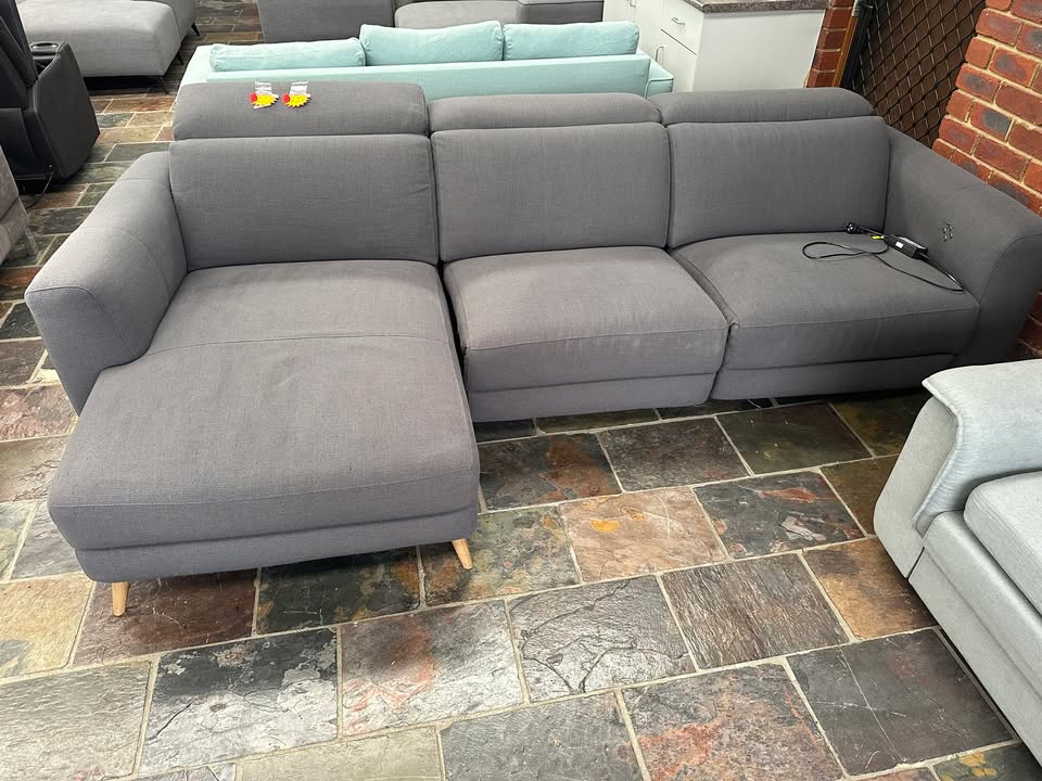 Nick Scali Electric Recliner Sofa with Chaise photo 4