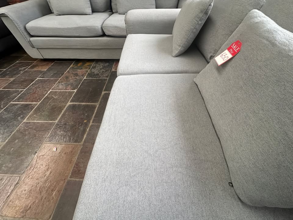 Light Grey Sofa Set with Chaise photo 3