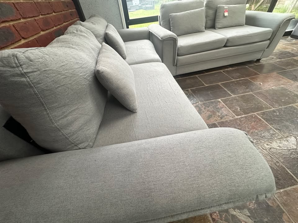 Light Grey Sofa Set with Chaise photo 4