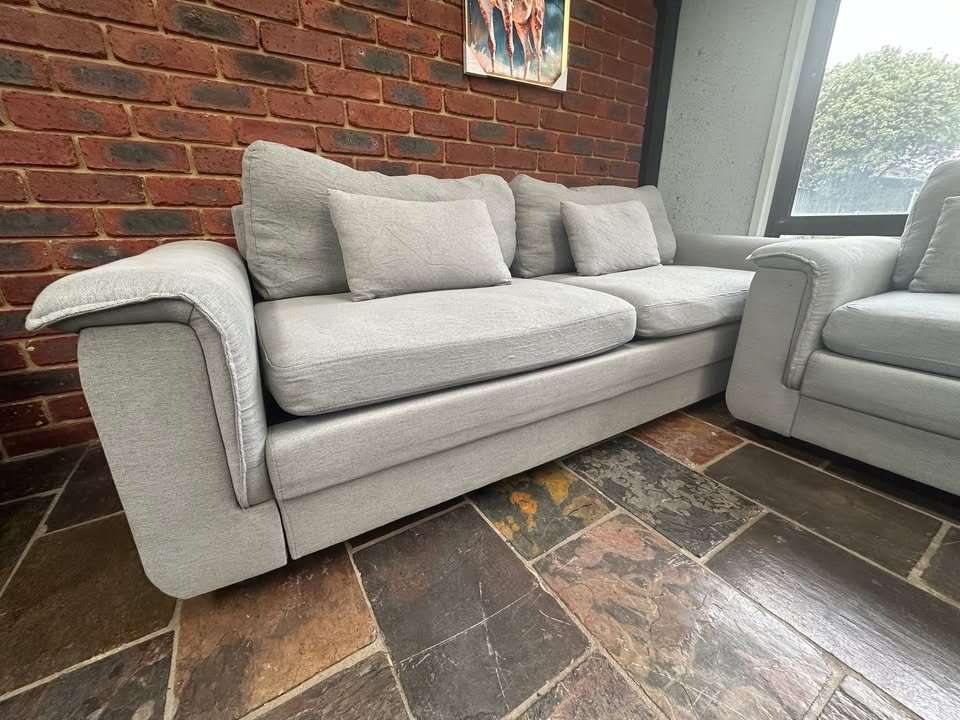 Light Grey Sofa Set with Chaise photo 5