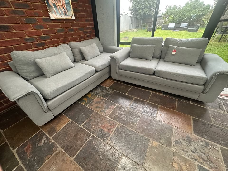 Light Grey Sofa Set with Chaise photo 6