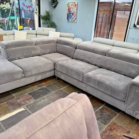 5–6 Seater Grey Sofa with Adjustable Headrests